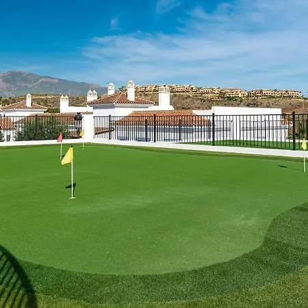 Апартаменты Deluxe 2 Bed *