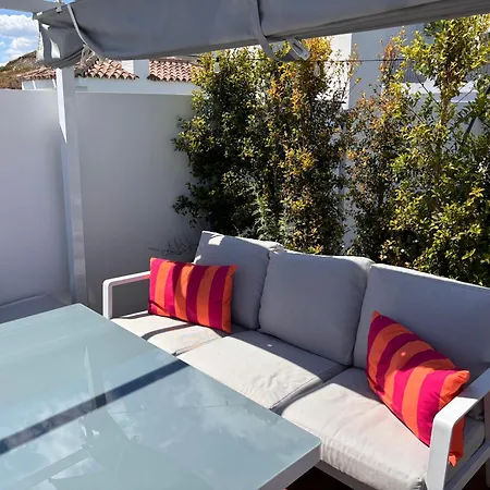 Апартаменты Deluxe 2 Bed *